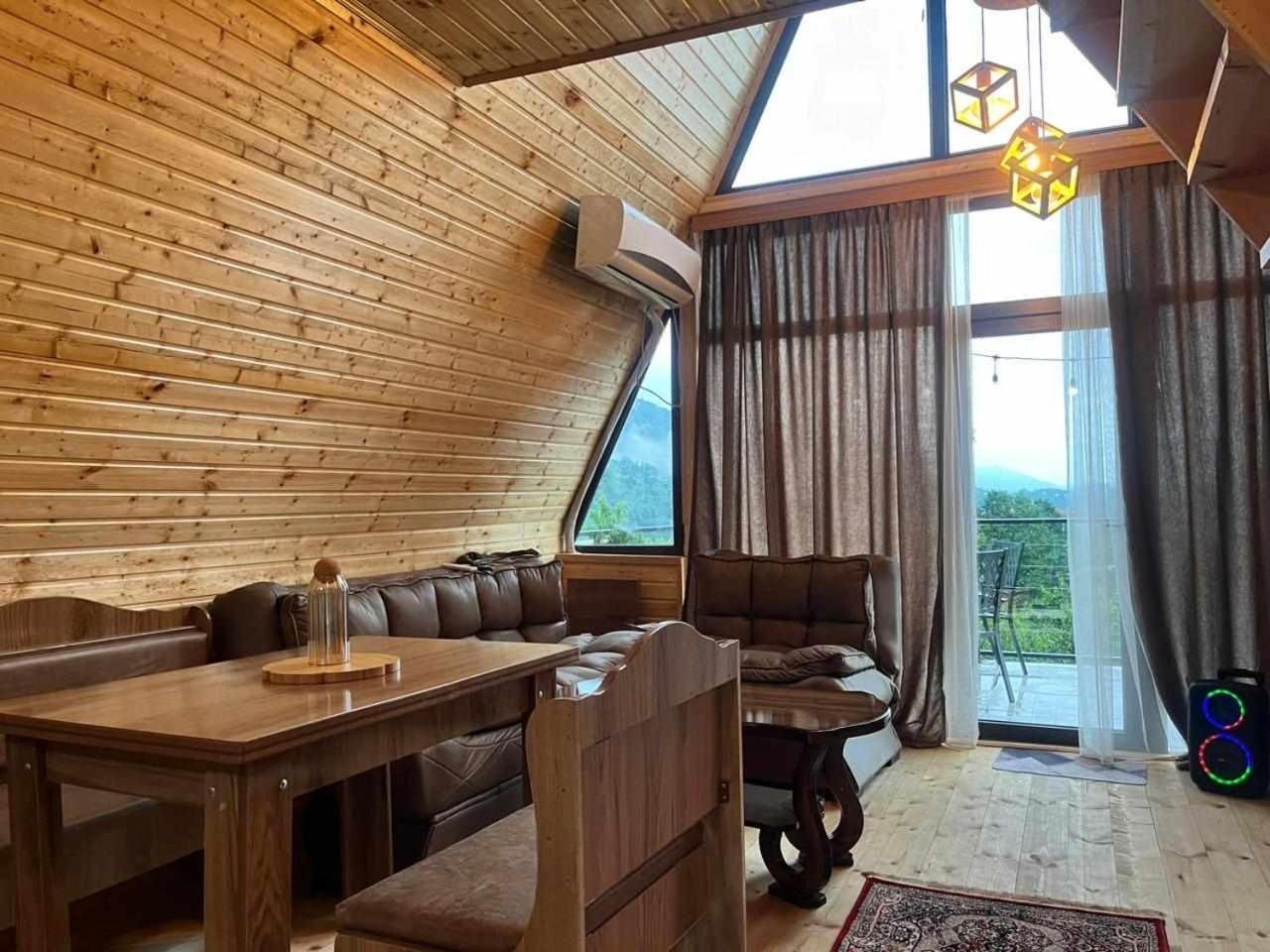 Mountain Star Villa Batumi Eksteriør billede